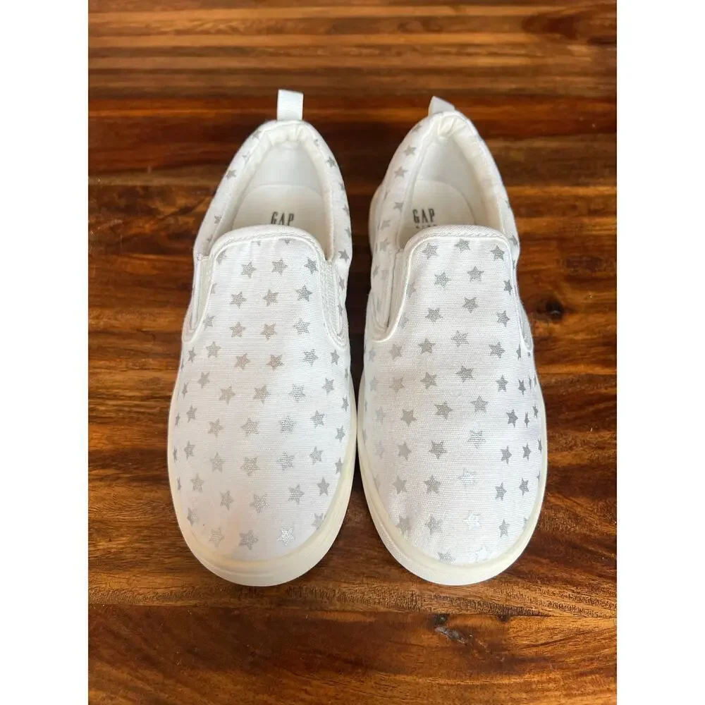Girls Gap Kids Star Slip-On Sneakers, White/Silver, Size 1, Comfort, Americana